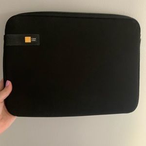 Case Logic black laptop protector - like new